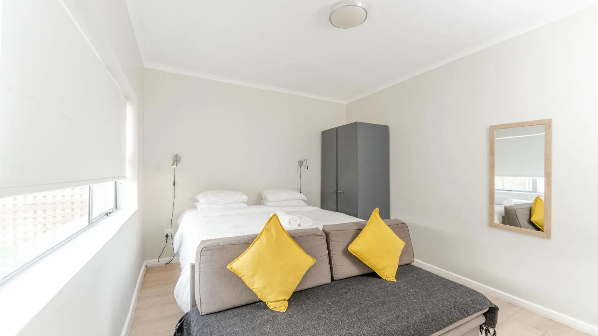 Apartment Curiocity Green Point Cape Town